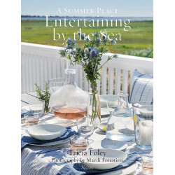 Entertaining by the Sea: A Summer Place (Уценка)