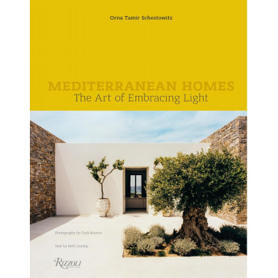 Mediterranean Homes: The Art of Embracing Light