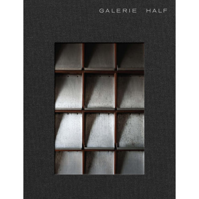 Galerie Half: Selected Works / Spaces