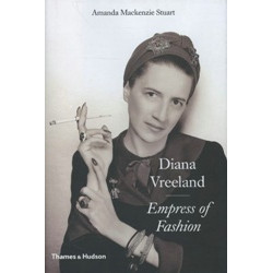Diana Vreeland: Express of Fashion