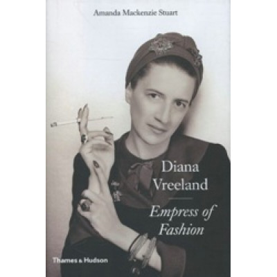 Diana Vreeland: Express of Fashion