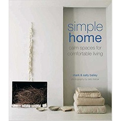 Simple Home: Calm Spaces for Comfortable Living (Уценка)