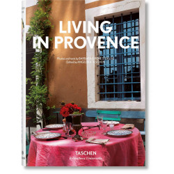 Living in Provence (Bibliotheca Universalis)