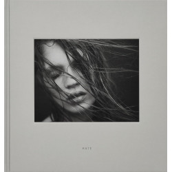 Kate (Mario Sorrenti)